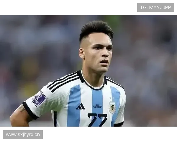 阿尔瓦雷斯与劳塔罗：锋线竞争格局与战术角色解析