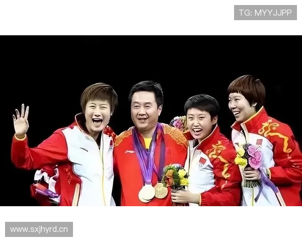 孔令辉居然在家穿拖鞋也这么讲究，感觉和赛场上判若两人啊？！