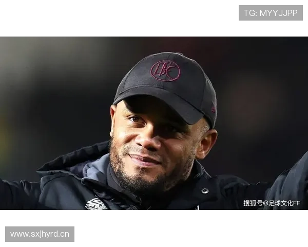 孔帕尼晒周末后院：迷你球门、战术板和烧烤架，我靠着租房合同看这图默默绝望